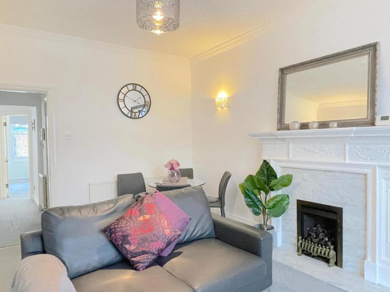 Luxury Apartment In Paddington Londra Dış mekan fotoğraf